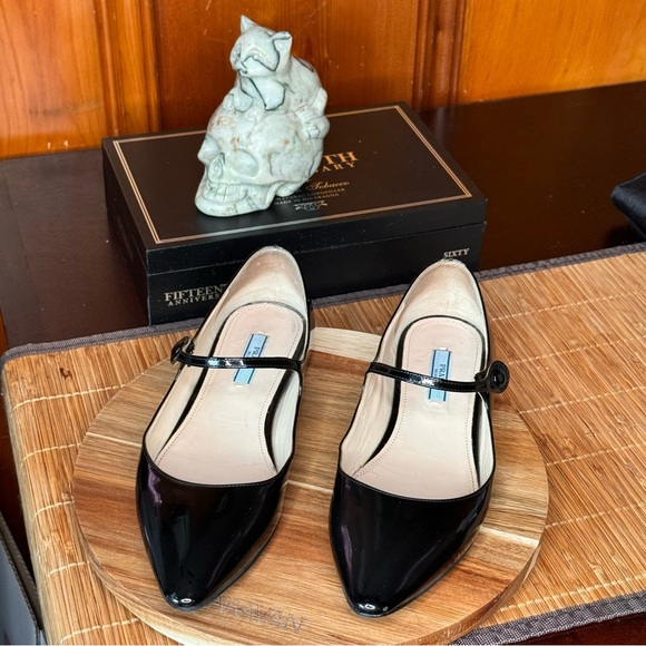 PRADA GENUINE POINT TOE BALLERINA MARYJANE FLAT ITALIAN PATENT LEATHER SZ 6.5❤️ - Picture 8 of 11